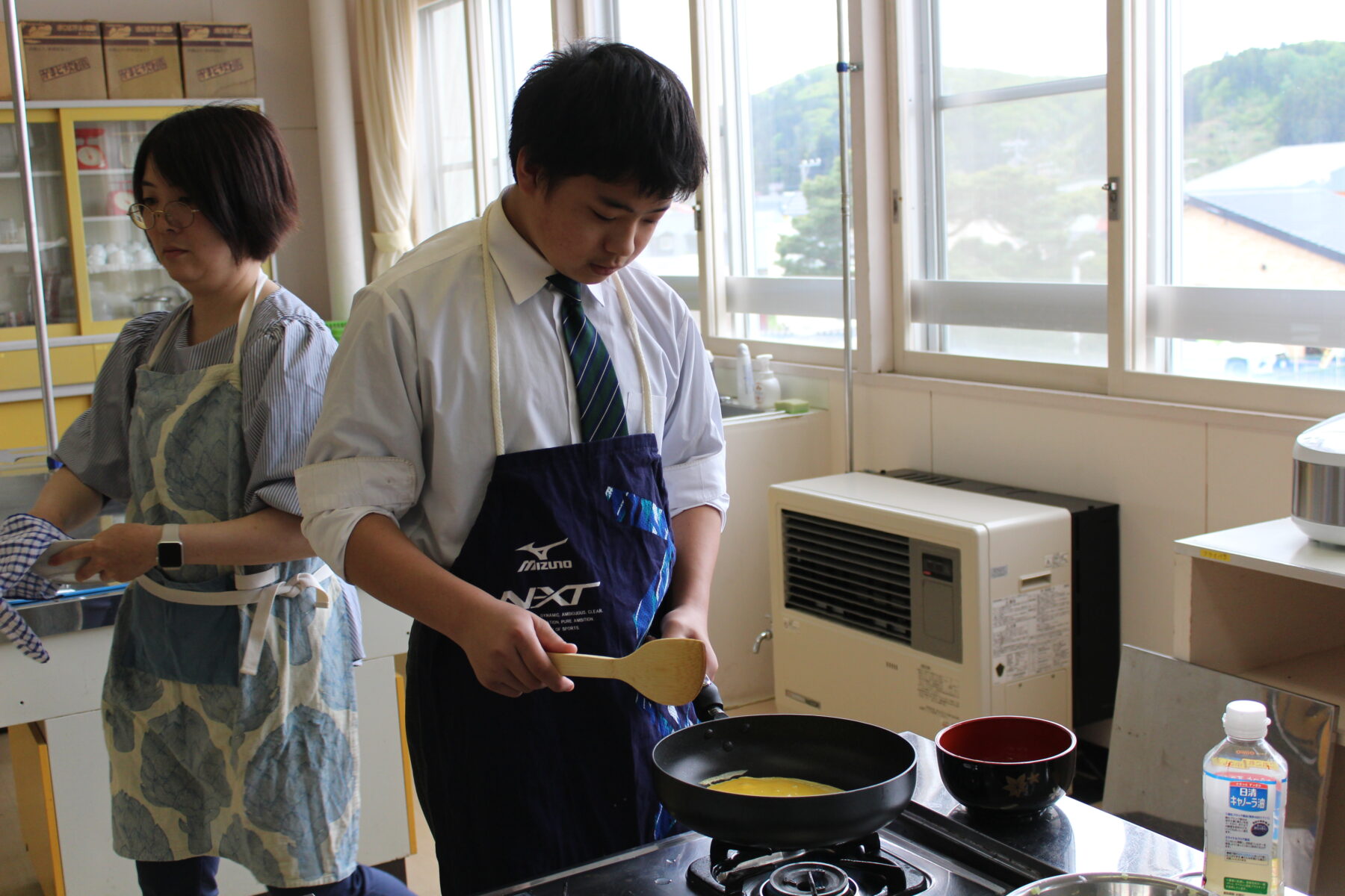 調理実習　ニラチャーハン 4枚目写真