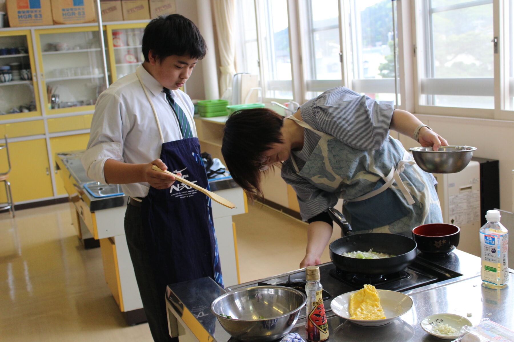 調理実習　ニラチャーハン 6枚目写真