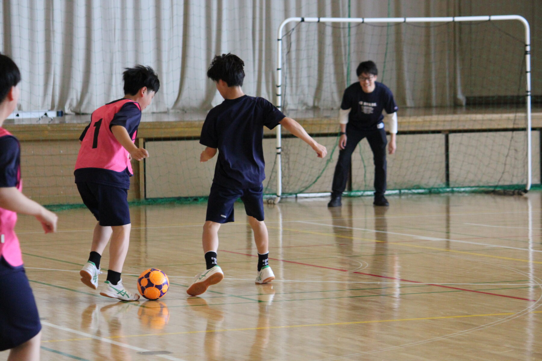 サッカー　２年生ゲームです 7枚目写真