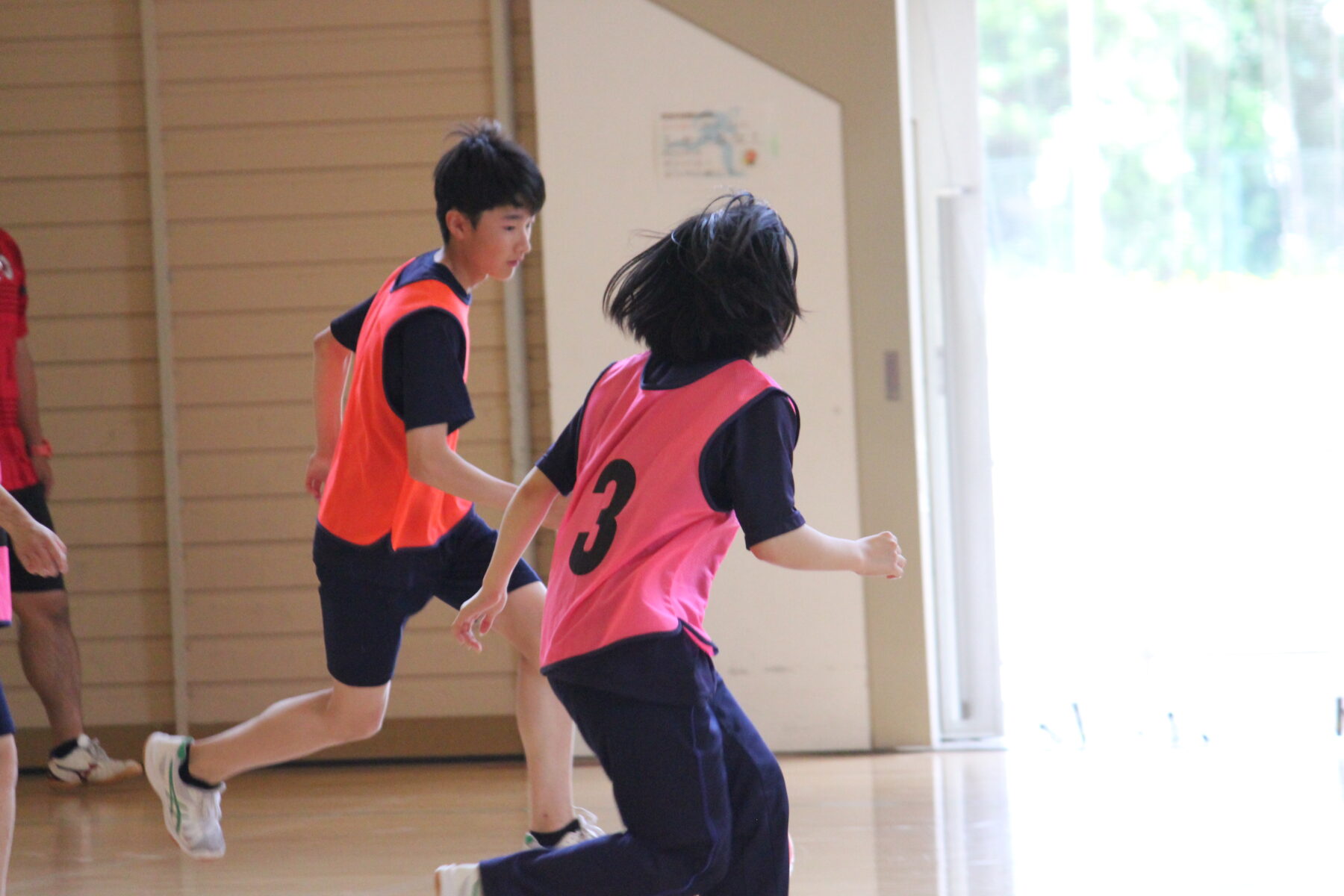 サッカー　３年生　その２　迫力が違います 2枚目写真