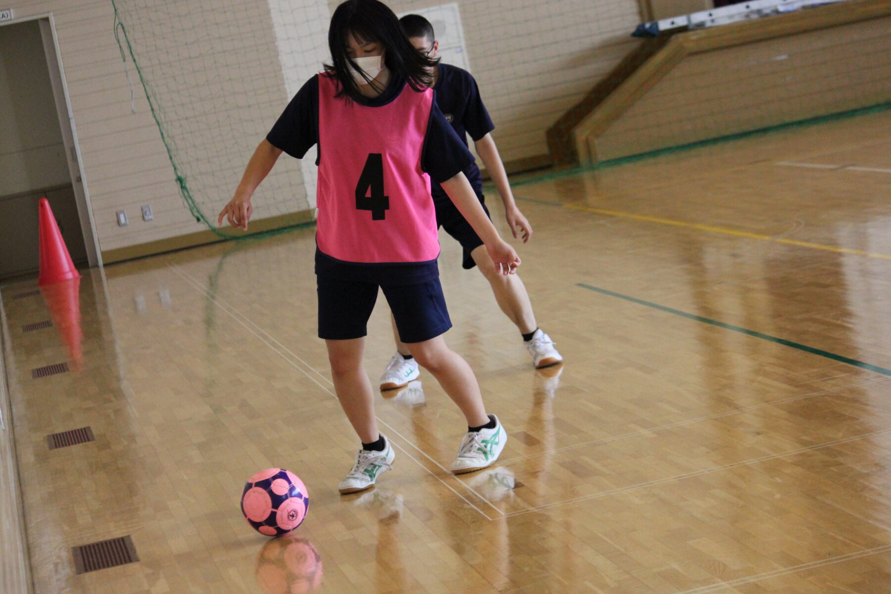 サッカー　３年生　その２　迫力が違います 8枚目写真