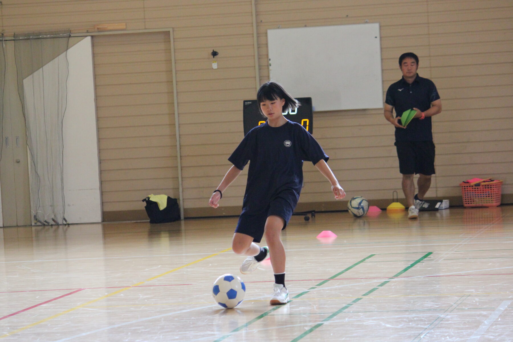 サッカー　１年生もがんばります 2枚目写真