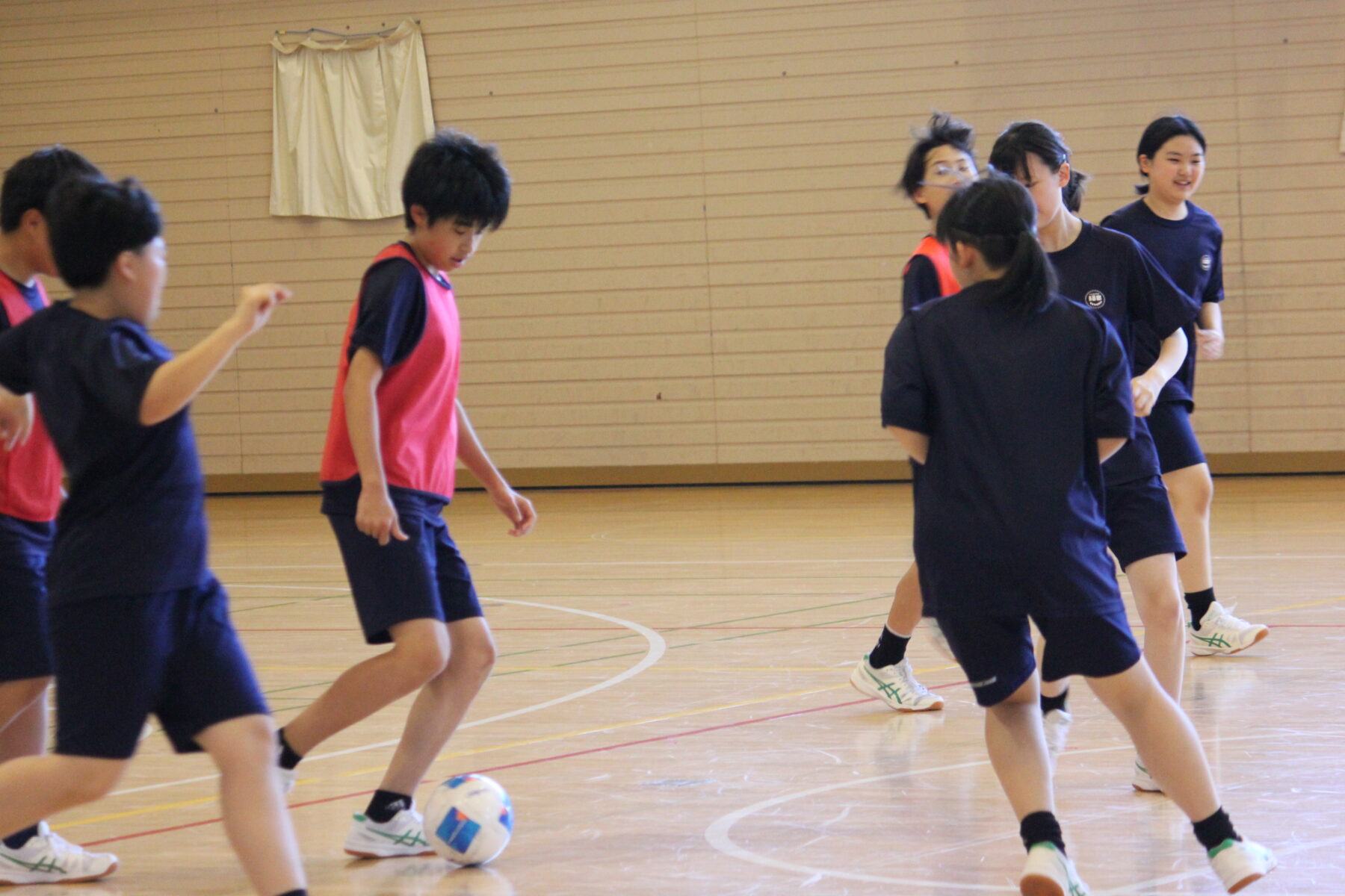 サッカー　強気の女子チーム 5枚目写真