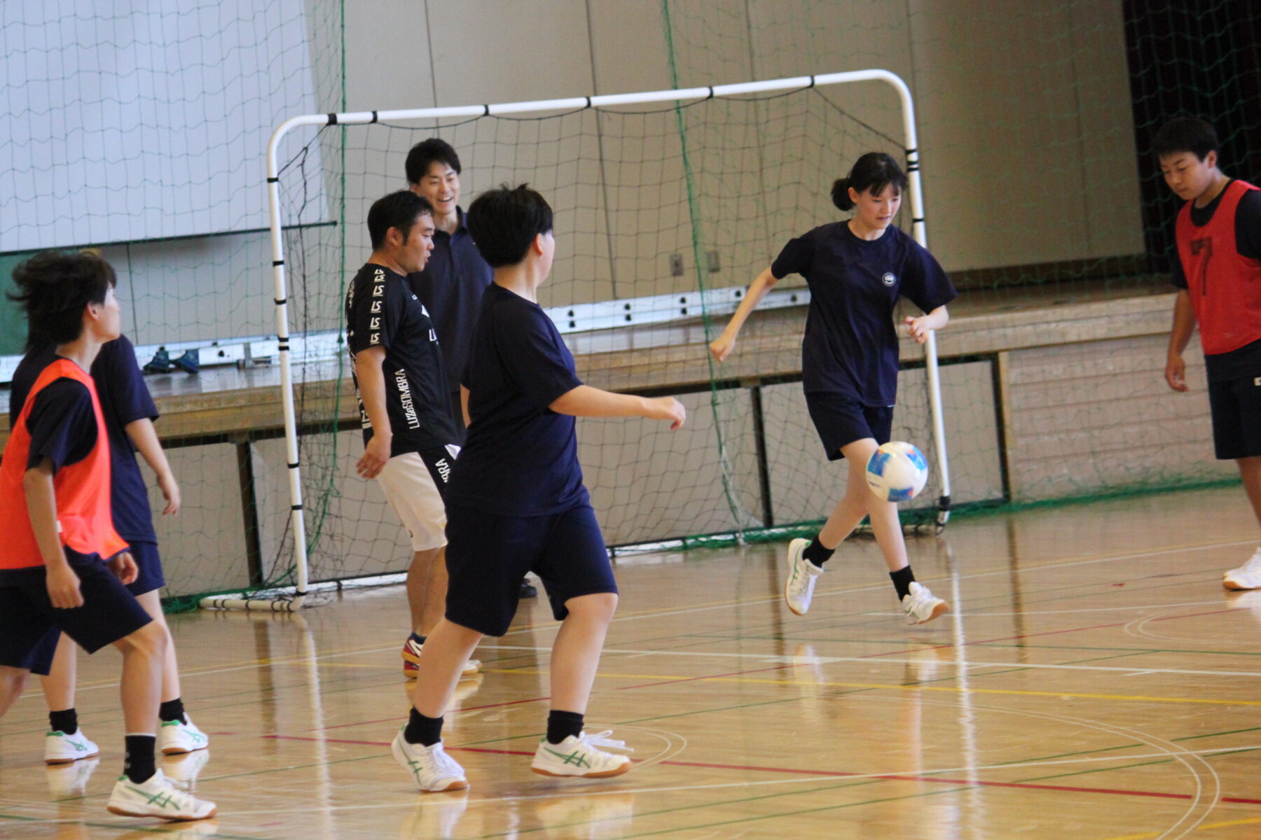 サッカー　女子の連続ゴール！ 8枚目写真