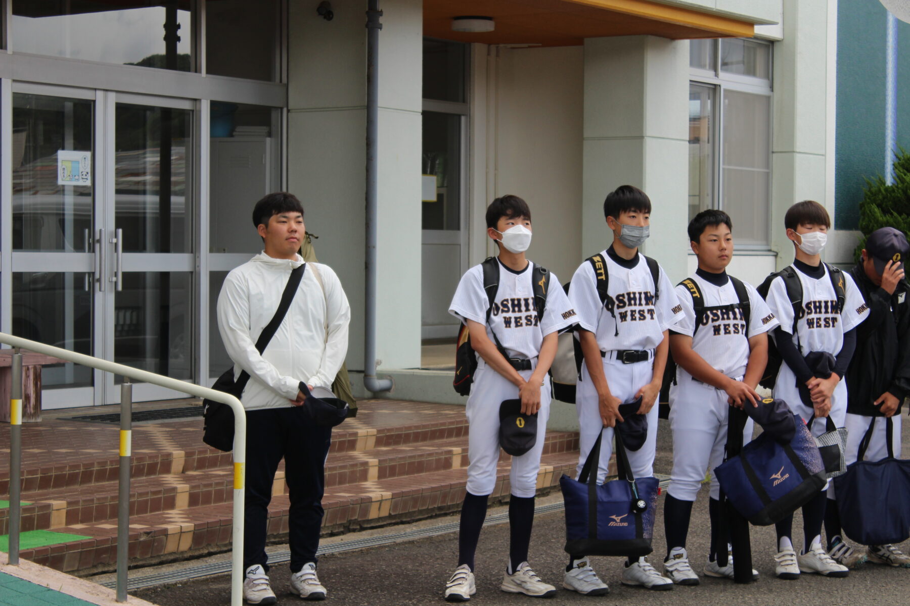 野球部出発しました 2枚目写真