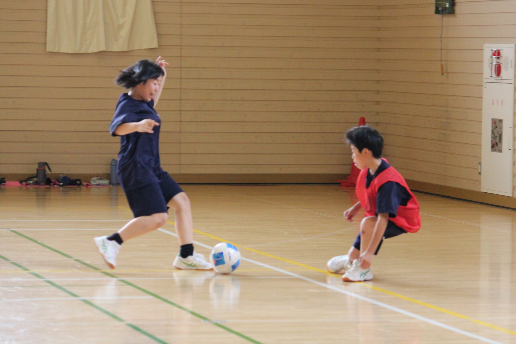 １・２年合同体育　サッカー　その１ 2枚目写真