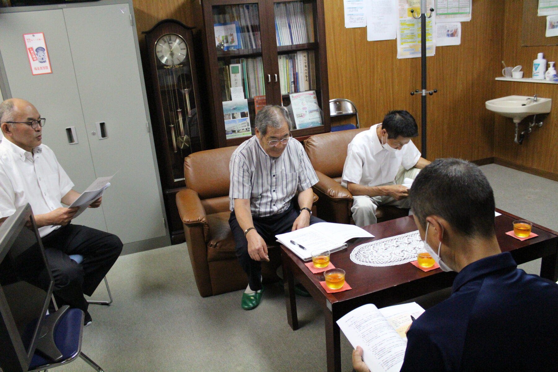 第１回学校運営協議会を開催しました 2枚目写真