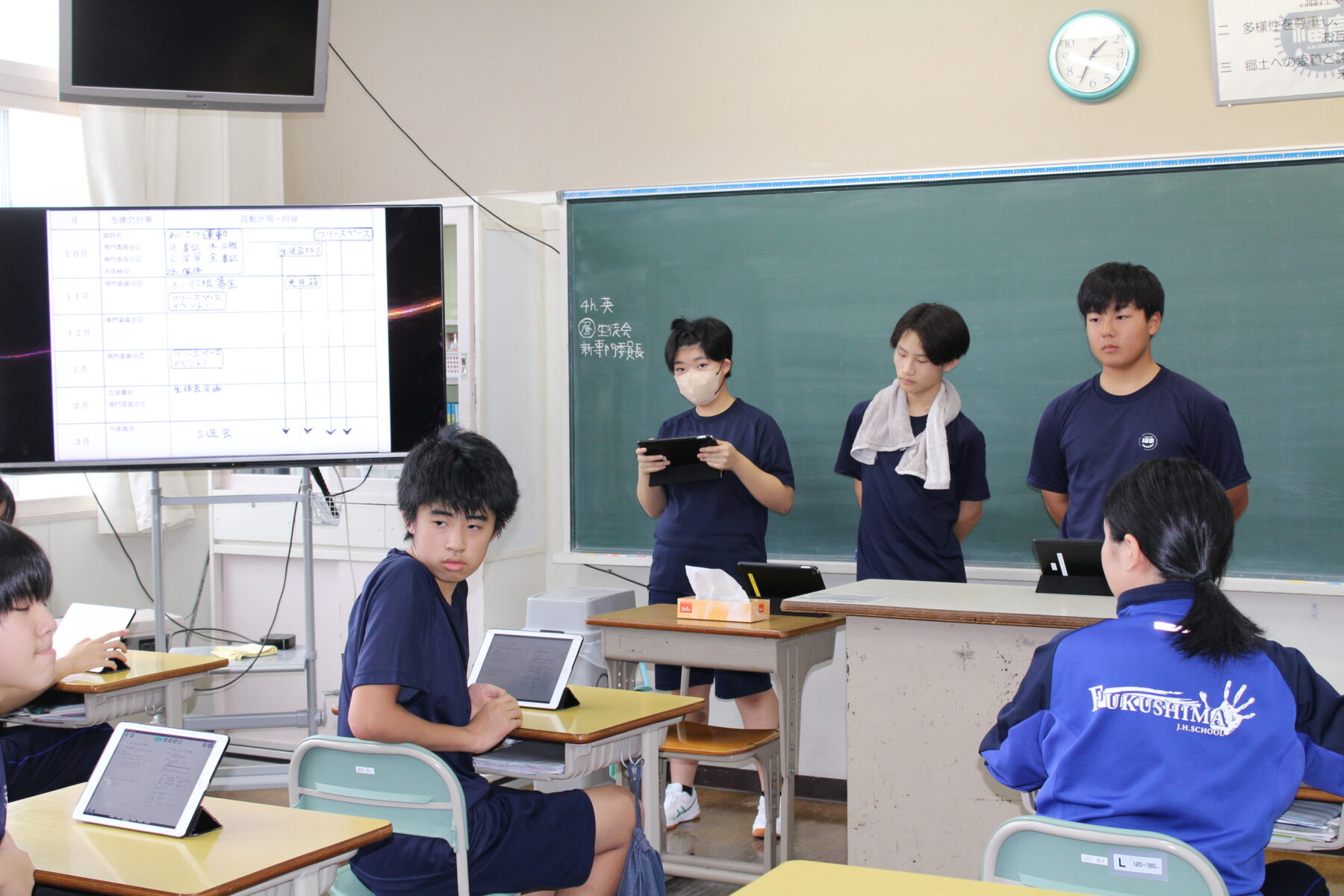 学級議案審議　生徒総会に向けて 4枚目写真