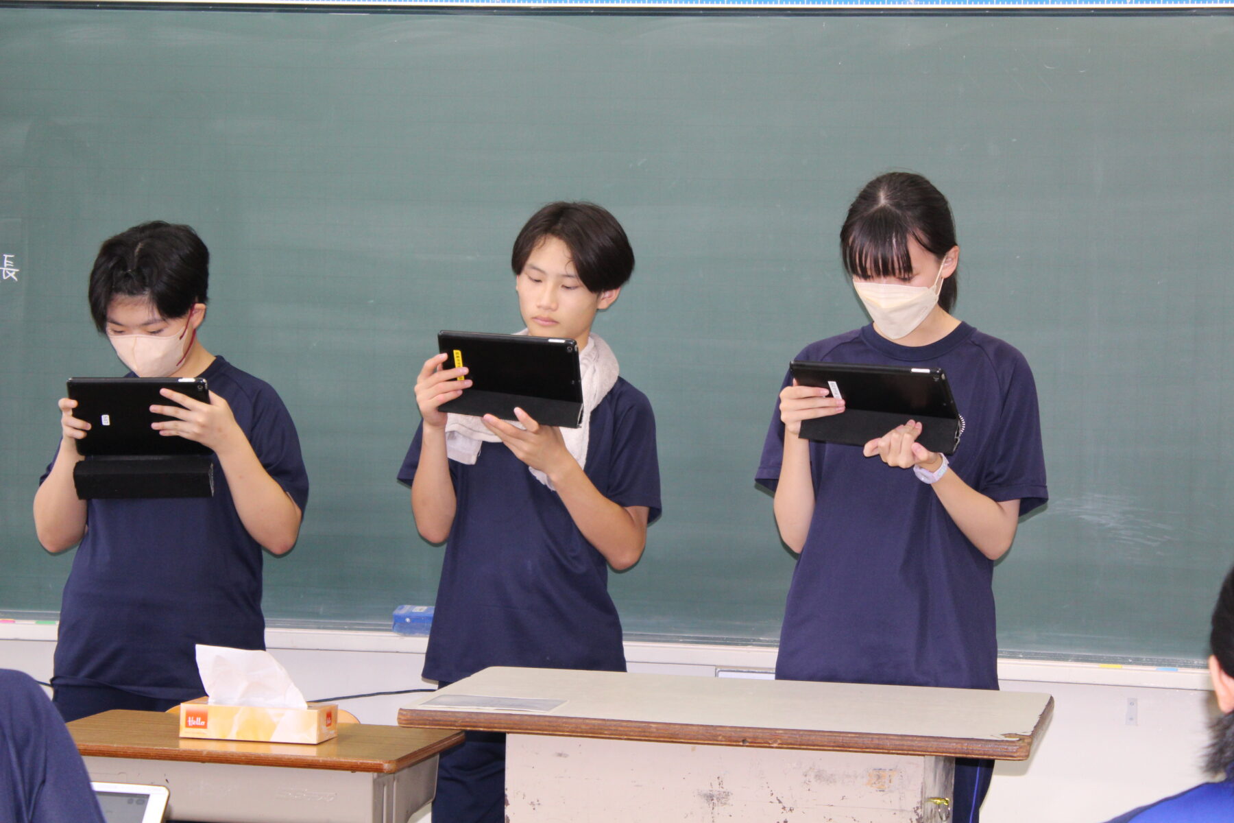 学級議案審議　生徒総会に向けて 6枚目写真