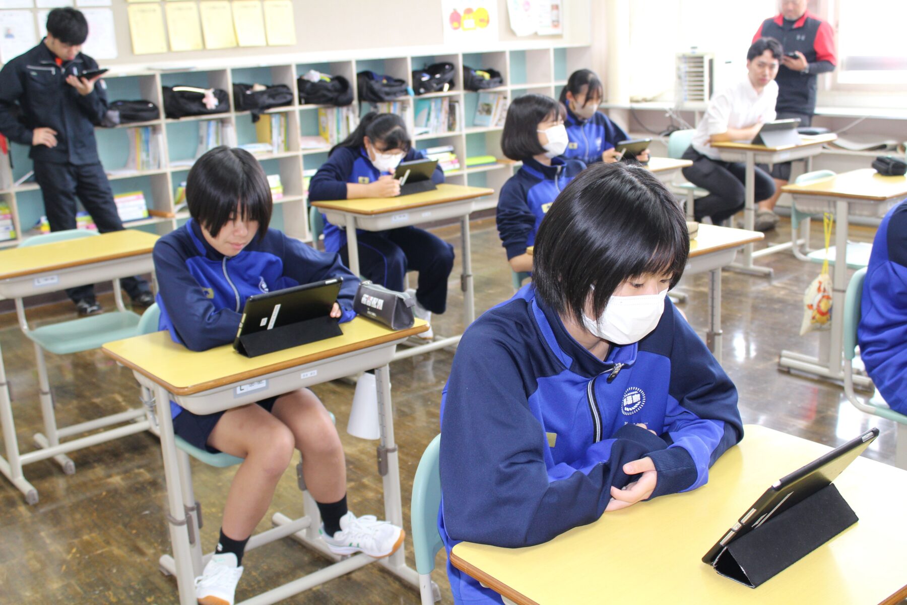 学級議案審議　生徒総会に向けて 9枚目写真