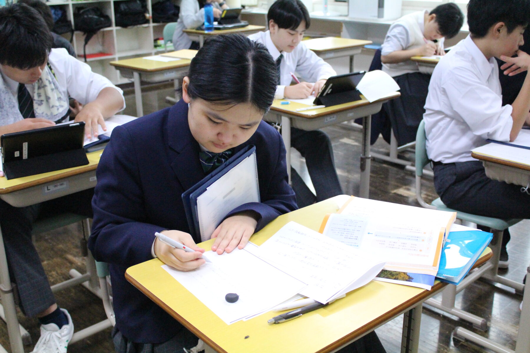 ２年職場見学学習事後学習 9枚目写真