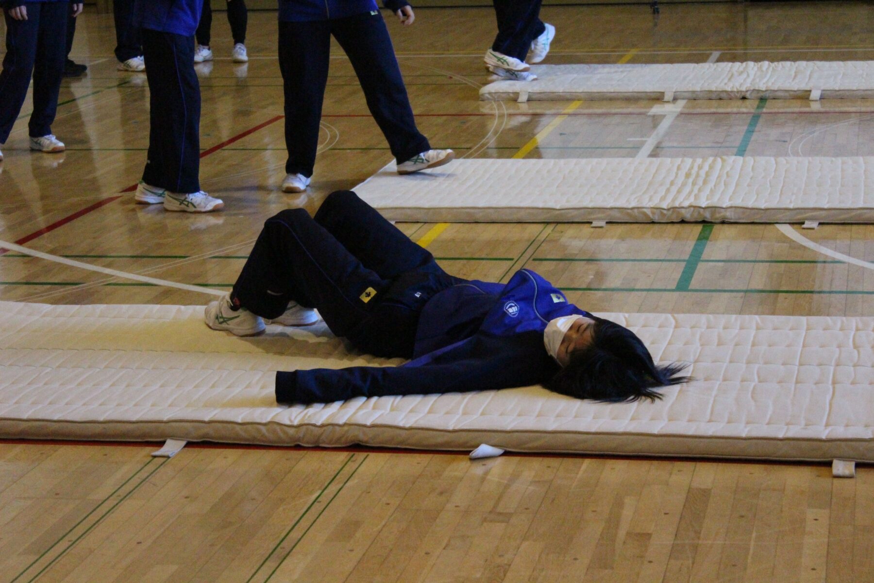 器械運動　１年生 8枚目写真