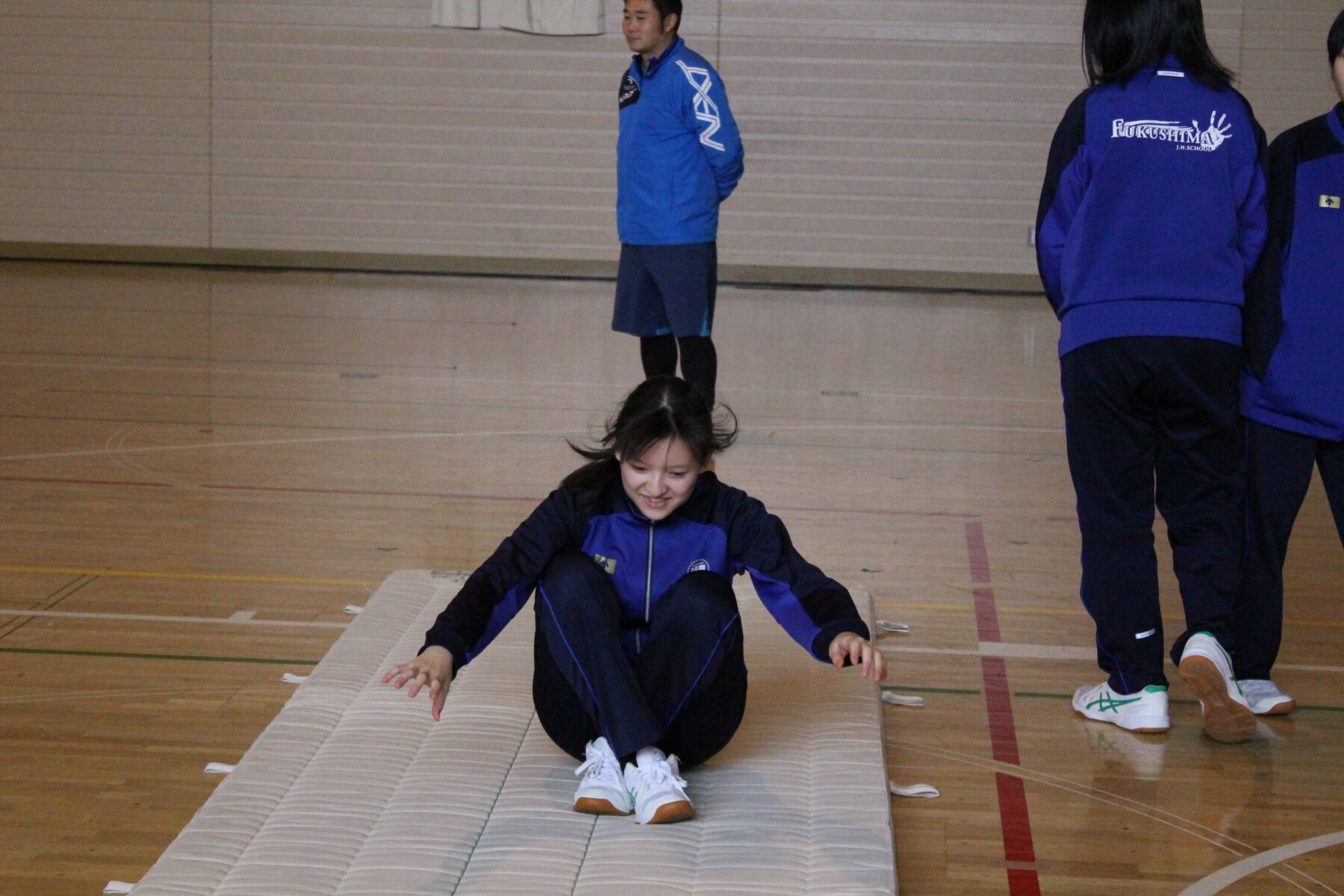 器械運動　２年生 2枚目写真