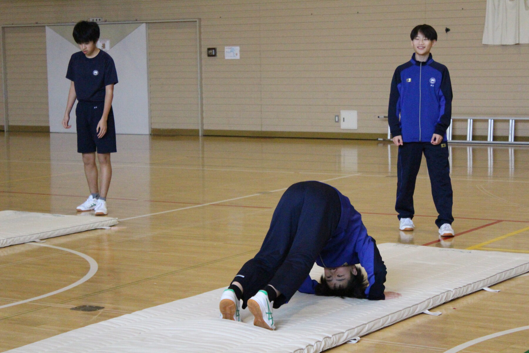 器械運動　今日はテストです 4枚目写真