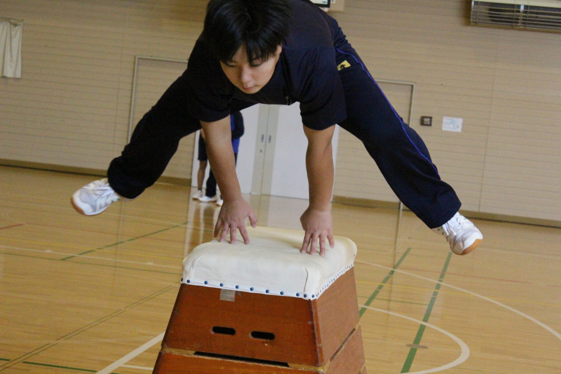 器械運動　跳び箱 6枚目写真