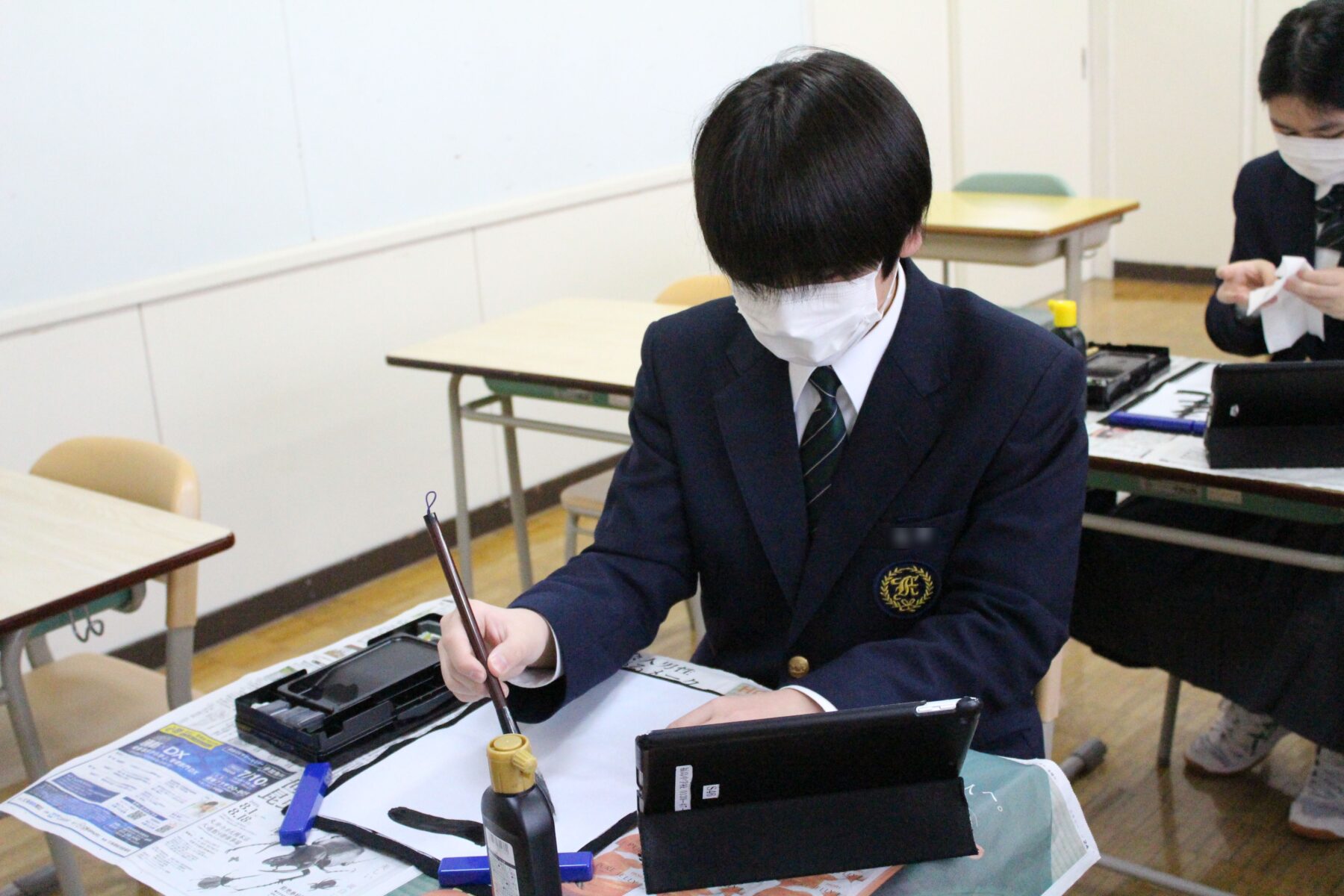 ２年生全員元気に復帰　復帰１時間目は書写 7枚目写真