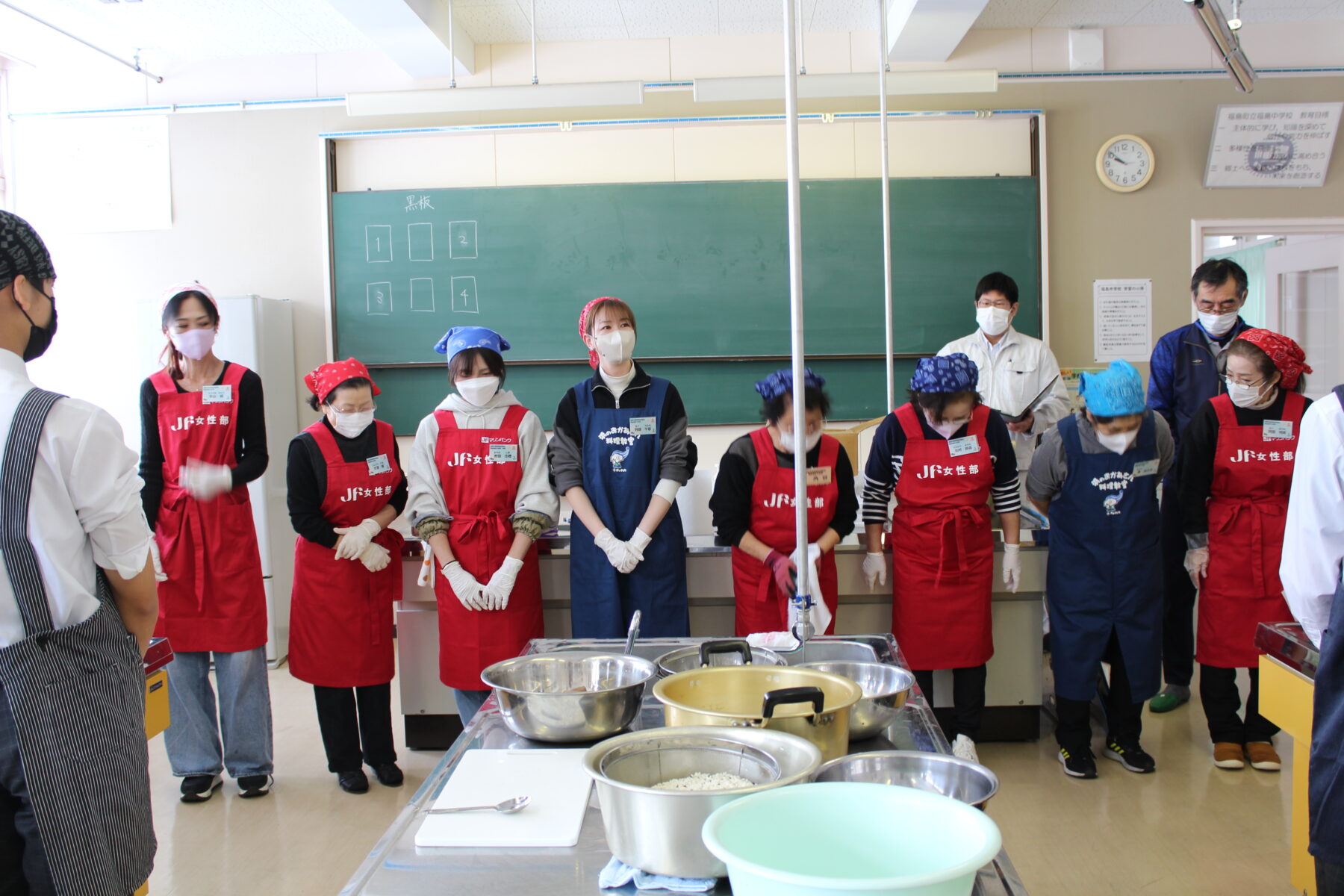 ３年総合的な学習の時間　郷土料理体験 5枚目写真