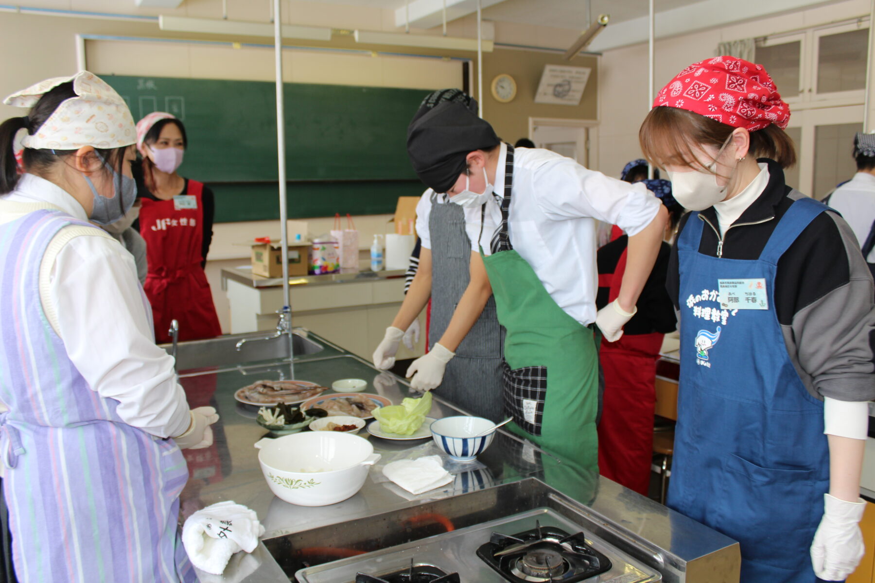 ３年総合的な学習の時間　郷土料理体験 7枚目写真