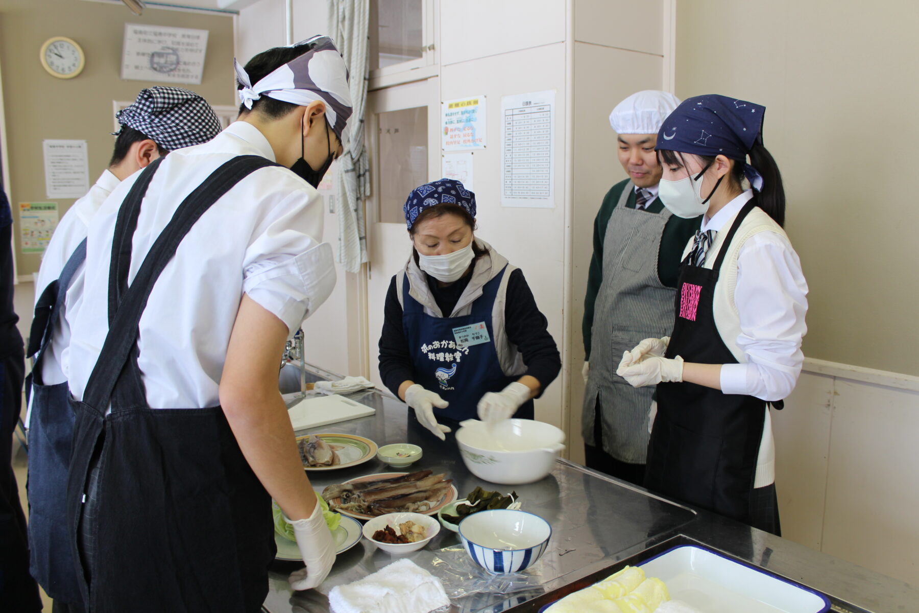 ３年総合的な学習の時間　郷土料理体験 8枚目写真