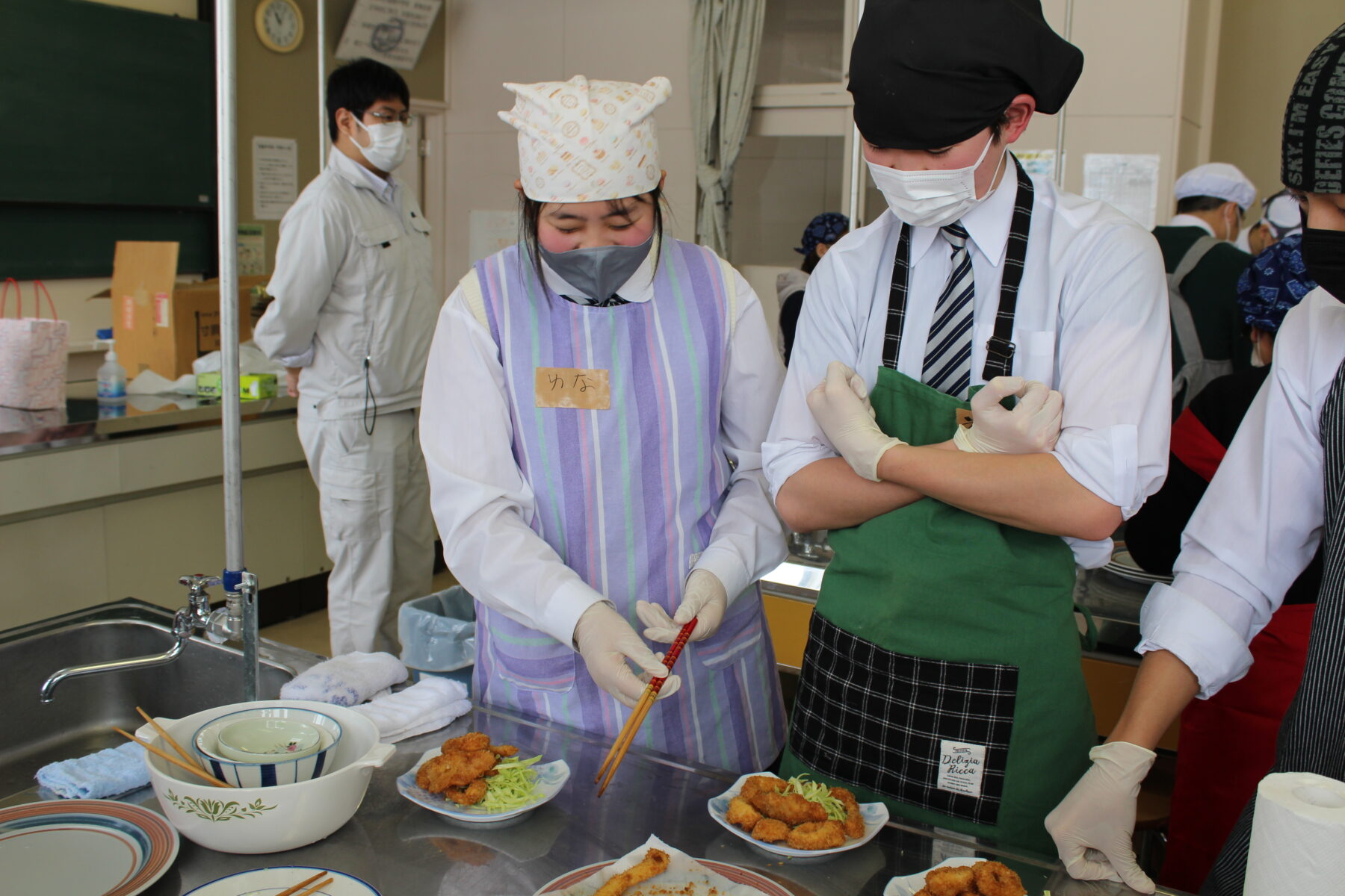 ３年総合的な学習の時間　郷土料理体験その５ 2枚目写真