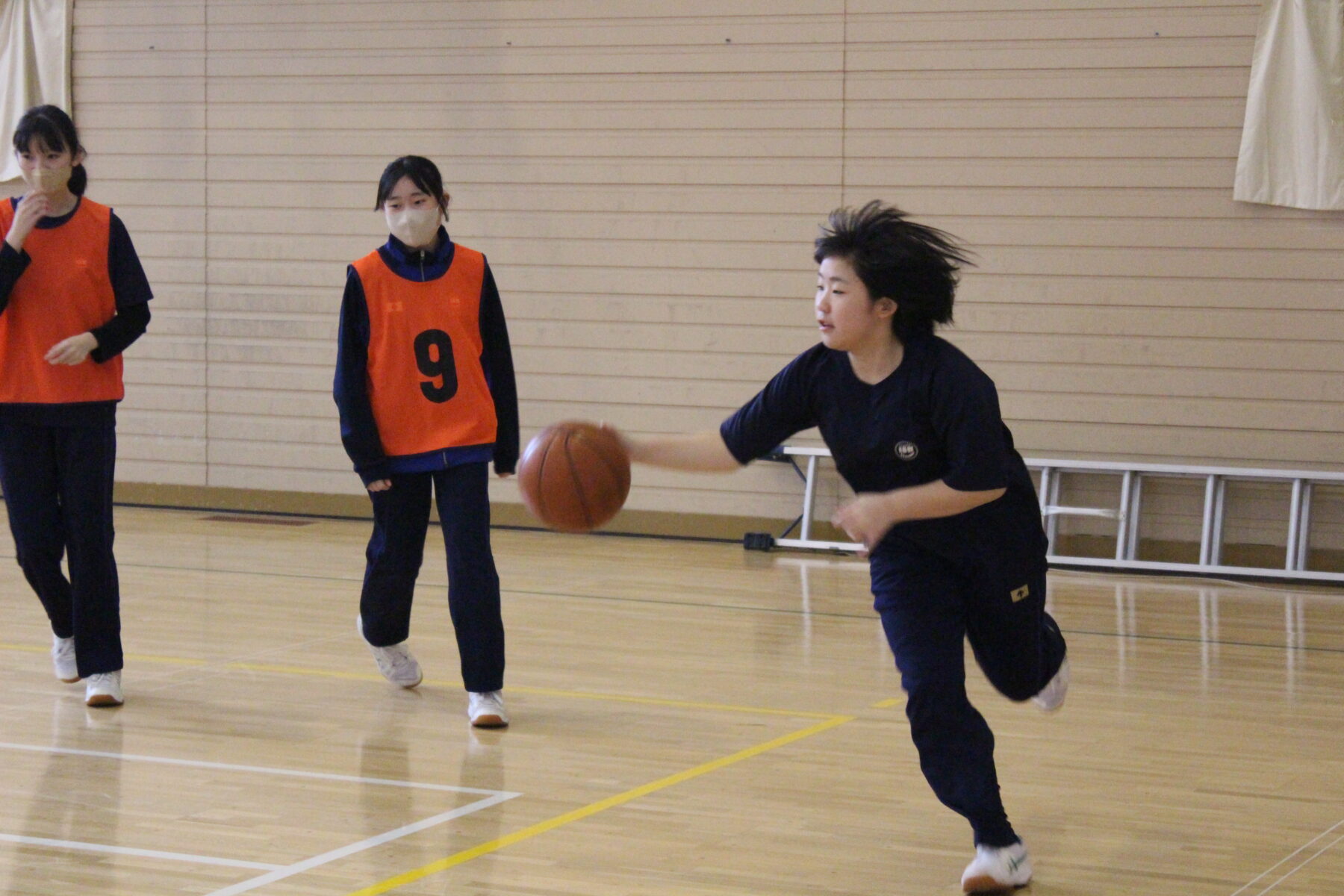 ２・３年合同バスケットボール 3枚目写真