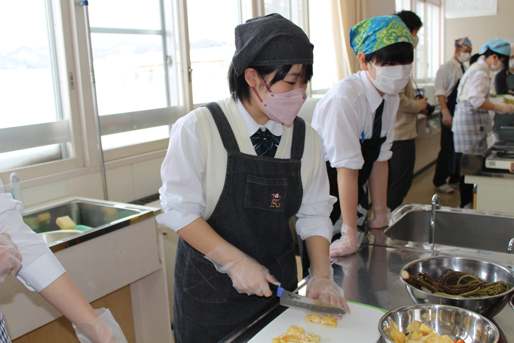 郷土料理体験　１・２年生　その２ 9枚目写真