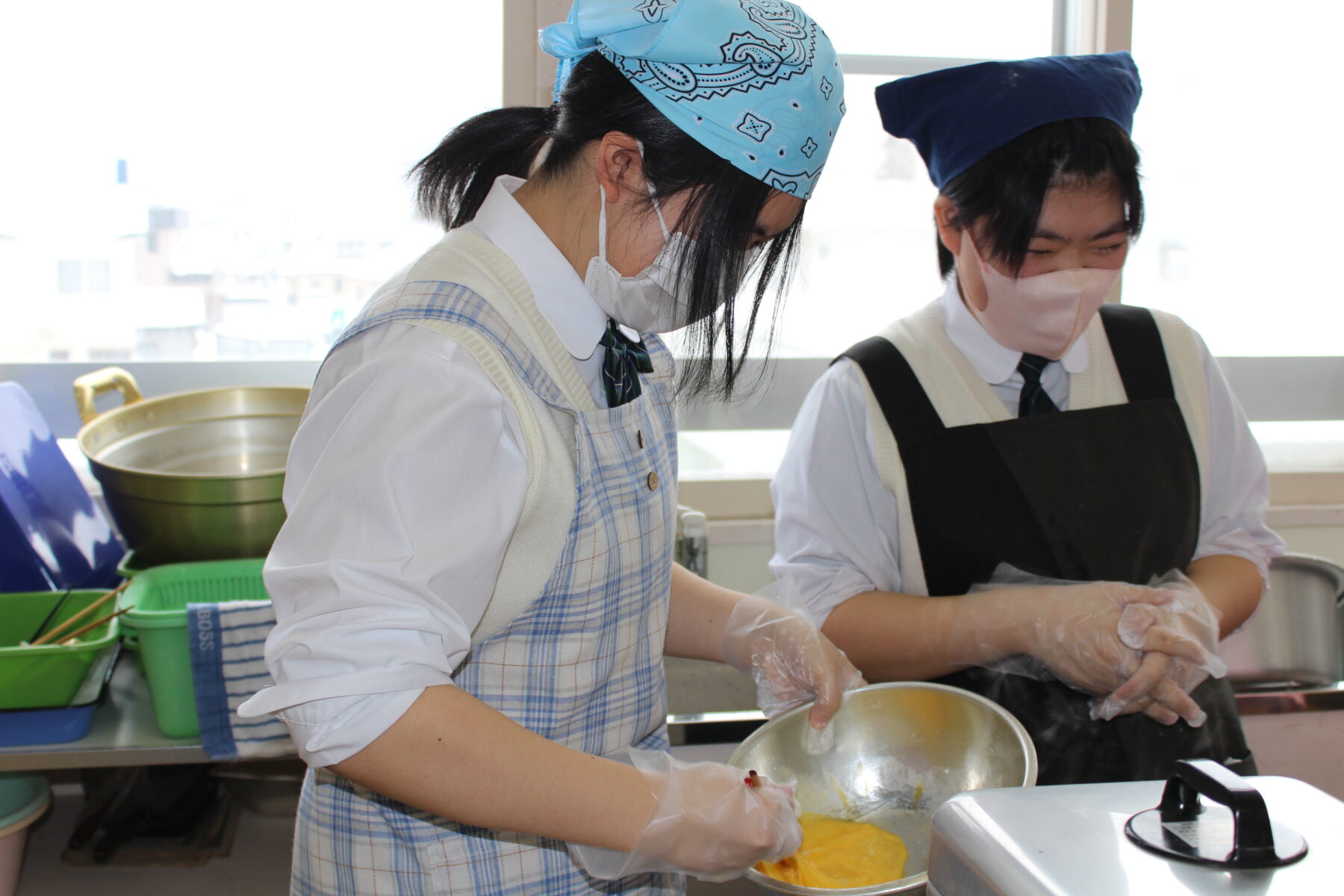 郷土料理体験　１・２年生　その６ 1枚目写真