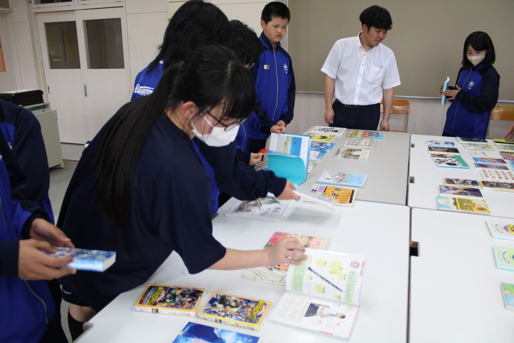 1年生　福島町移動図書 3枚目写真