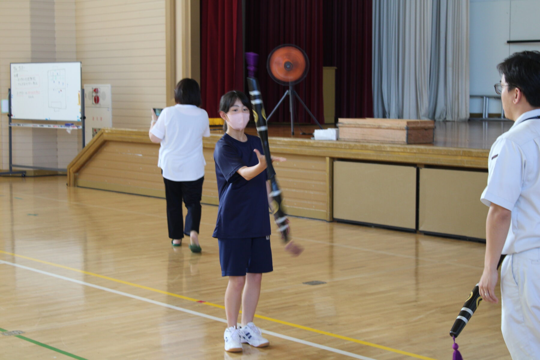 総合的な学習　１年生による伝統芸能体験会 7枚目写真