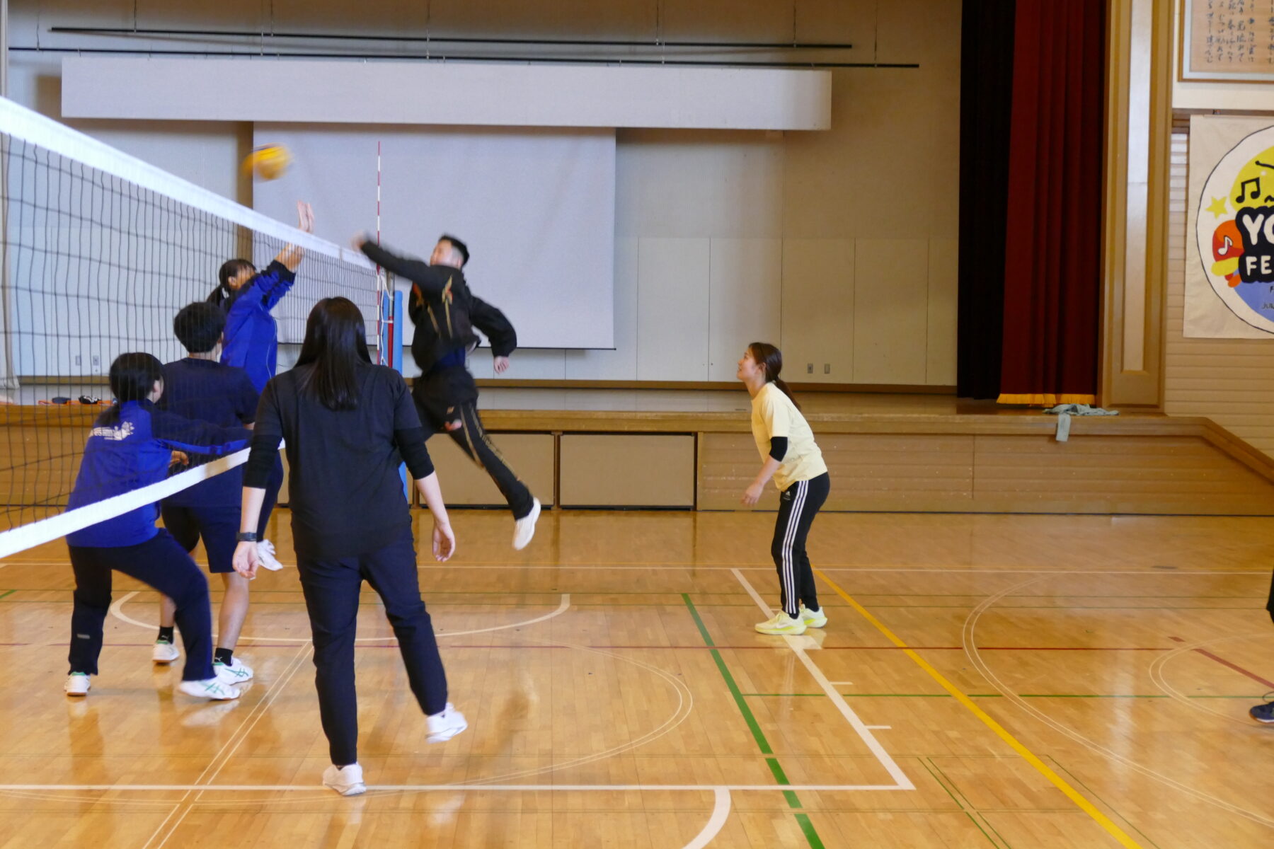 全校体育（バレーボール） 10枚目写真