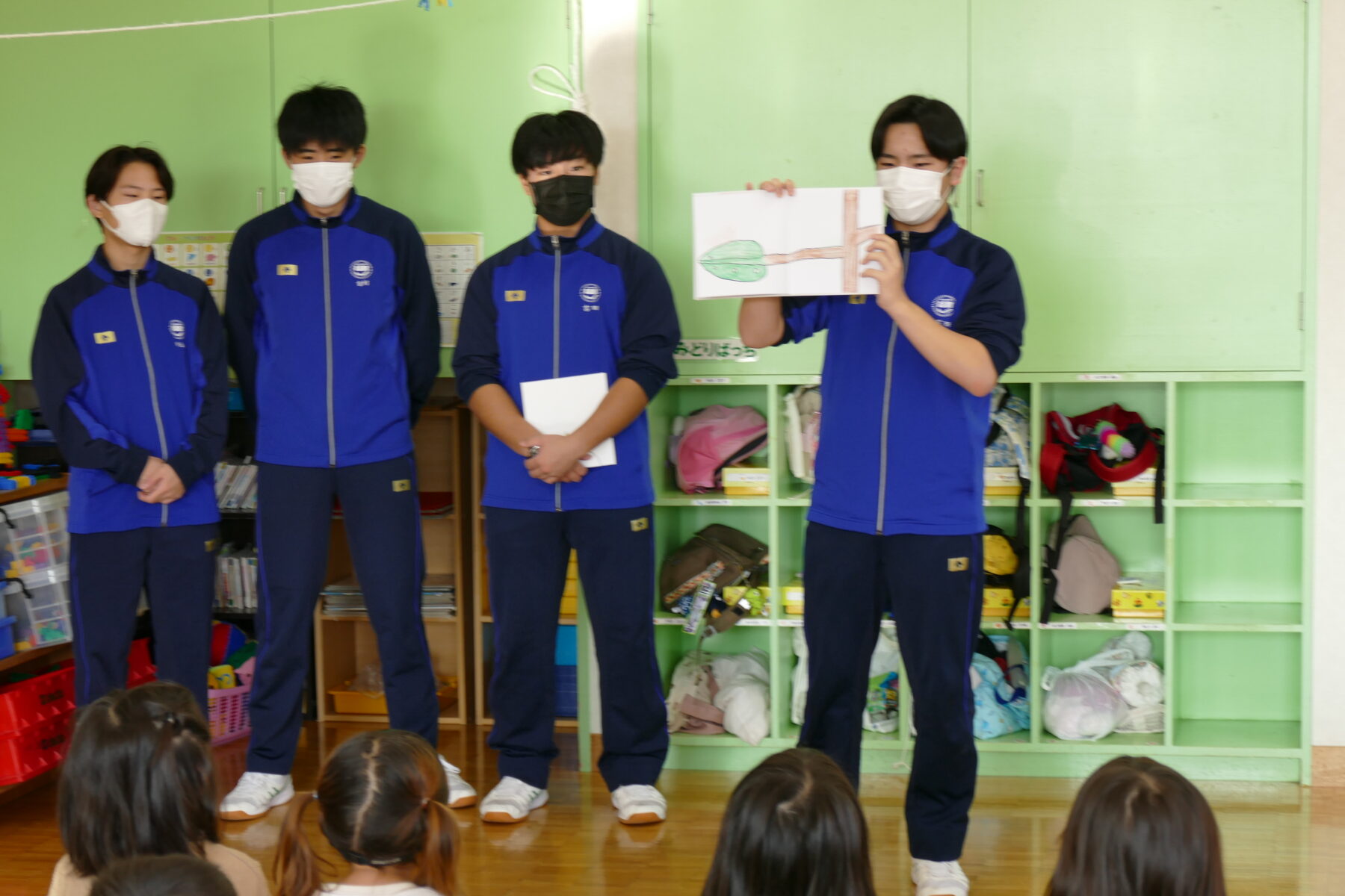 ３年生家庭科　保育実習 7枚目写真