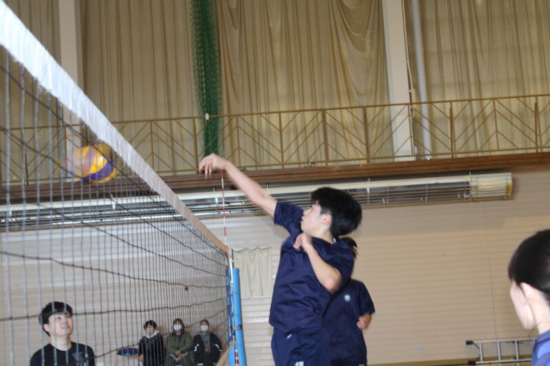 保健体育　３年生VS教員チーム