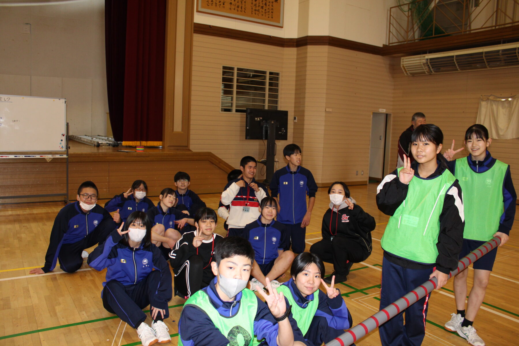 １，２年生　長崎県松浦市生徒交流（レクリエーション） 9枚目写真