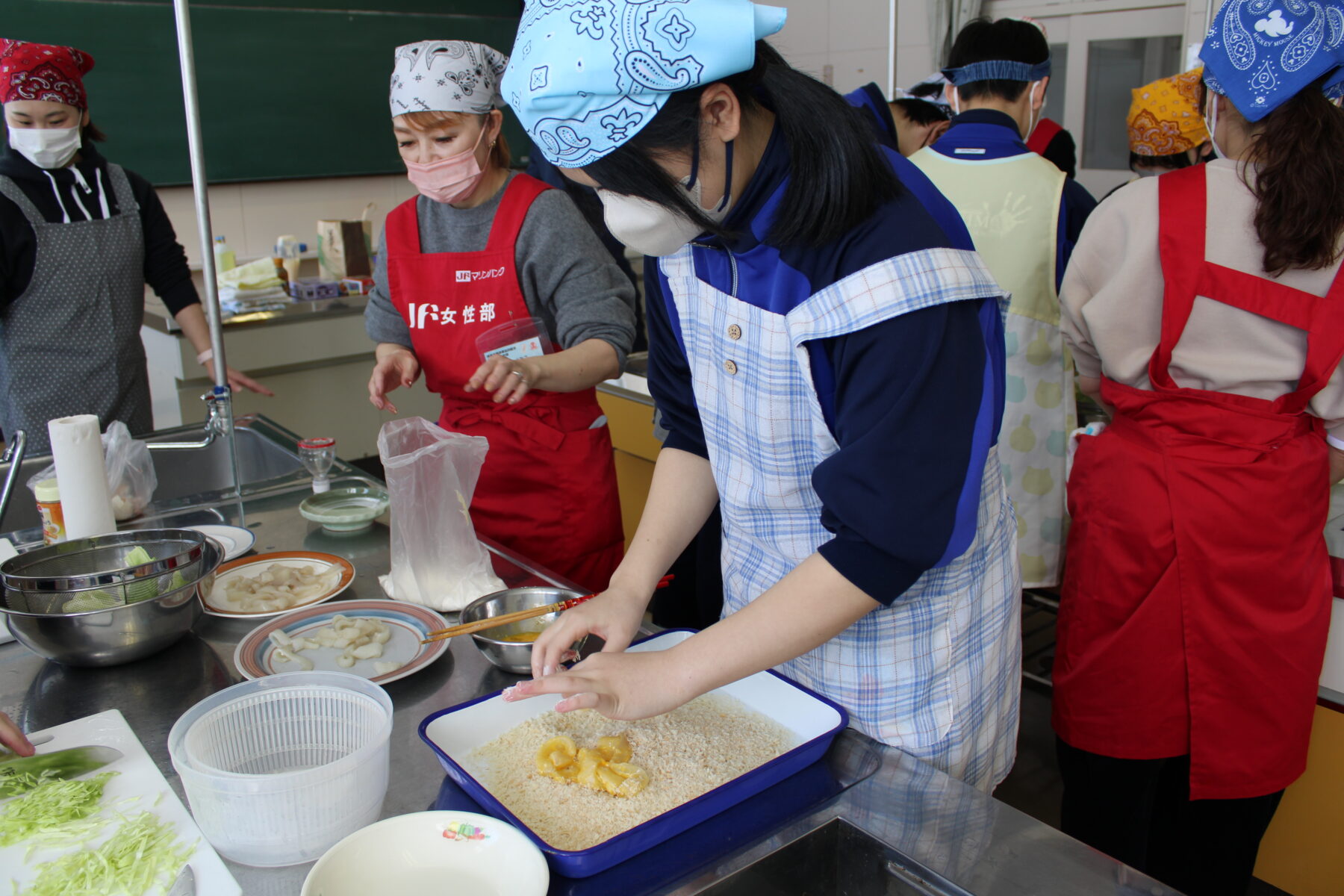 ３年生総合　郷土料理体験 8枚目写真