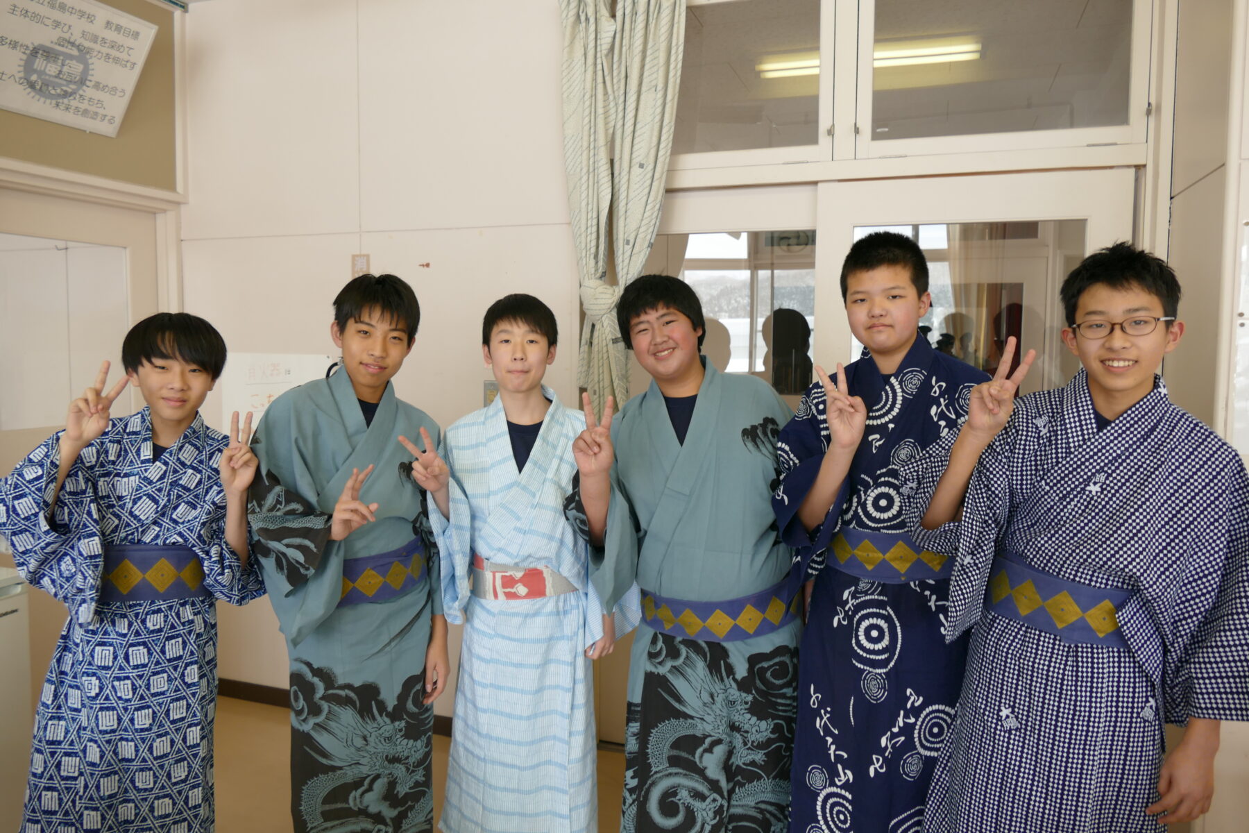１年生家庭科　浴衣着つけ教室 2枚目写真