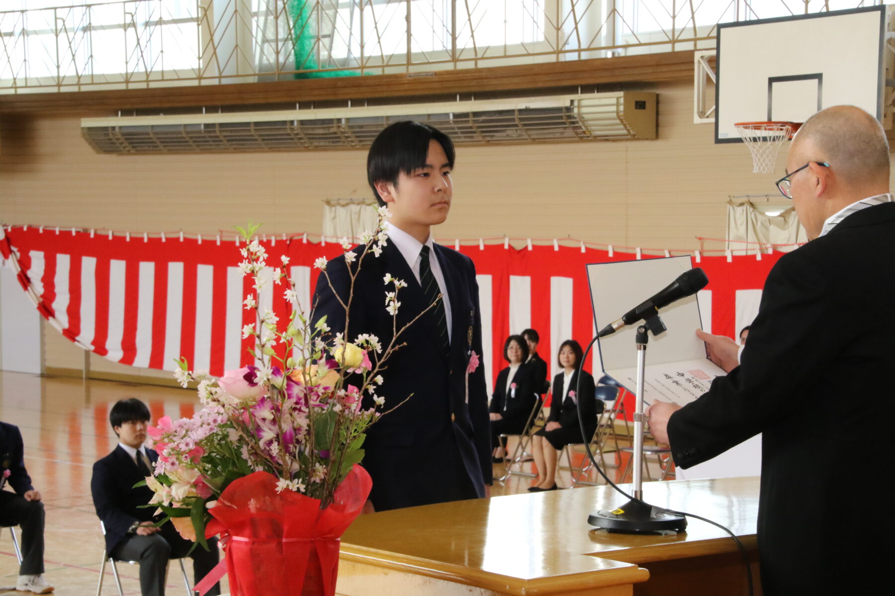 第７９回卒業証書授与式③ 4枚目写真