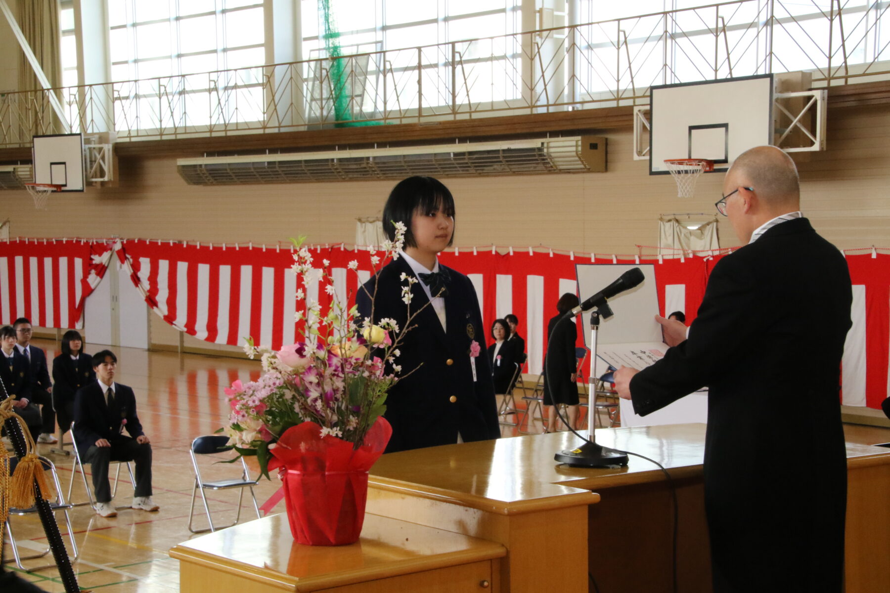 第７９回卒業証書授与式③ 6枚目写真