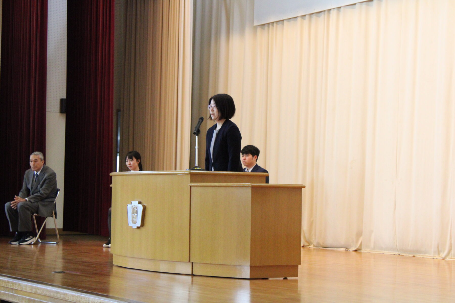 修了式・離任式 5枚目写真