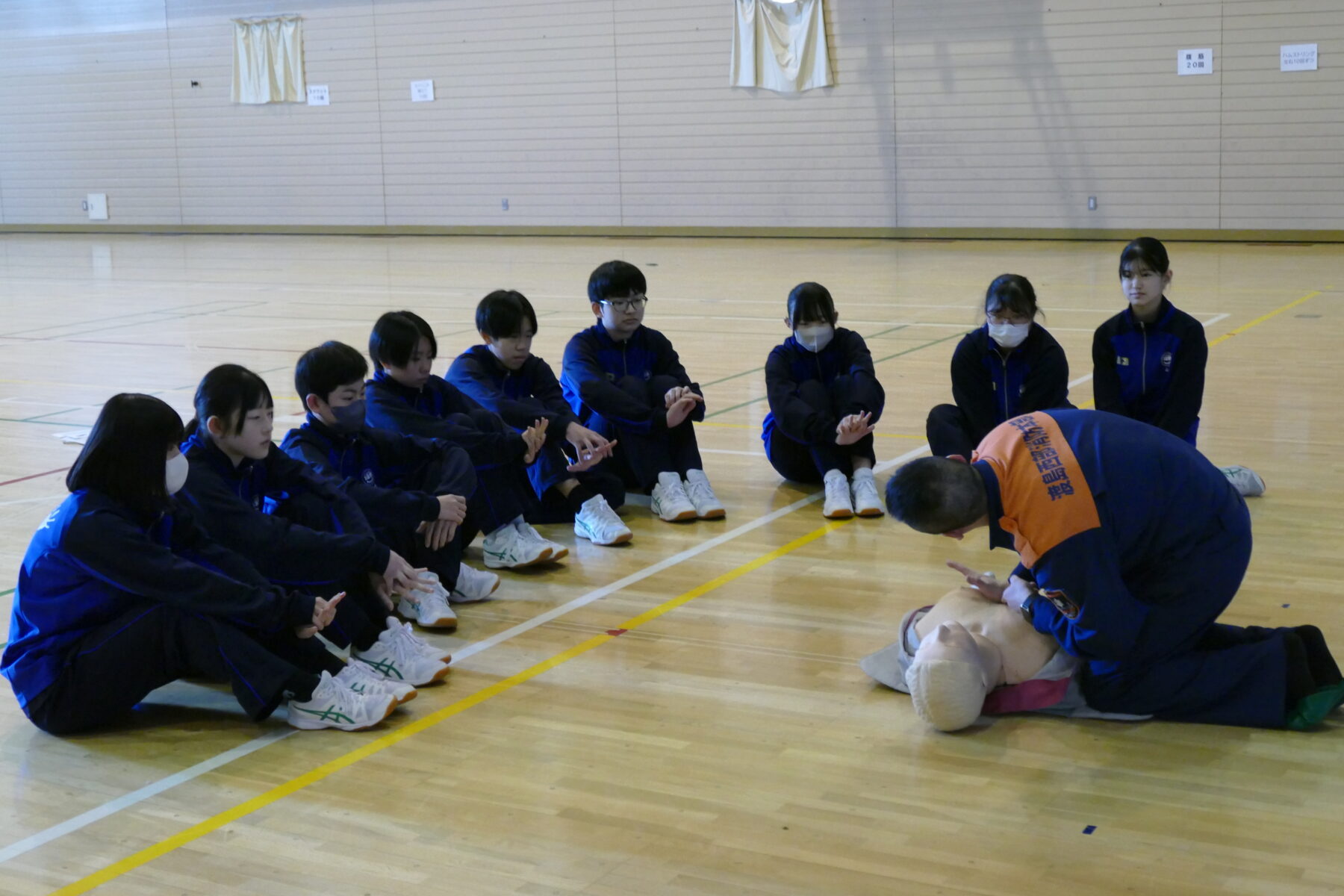 ２年生　救命救急講習 5枚目写真