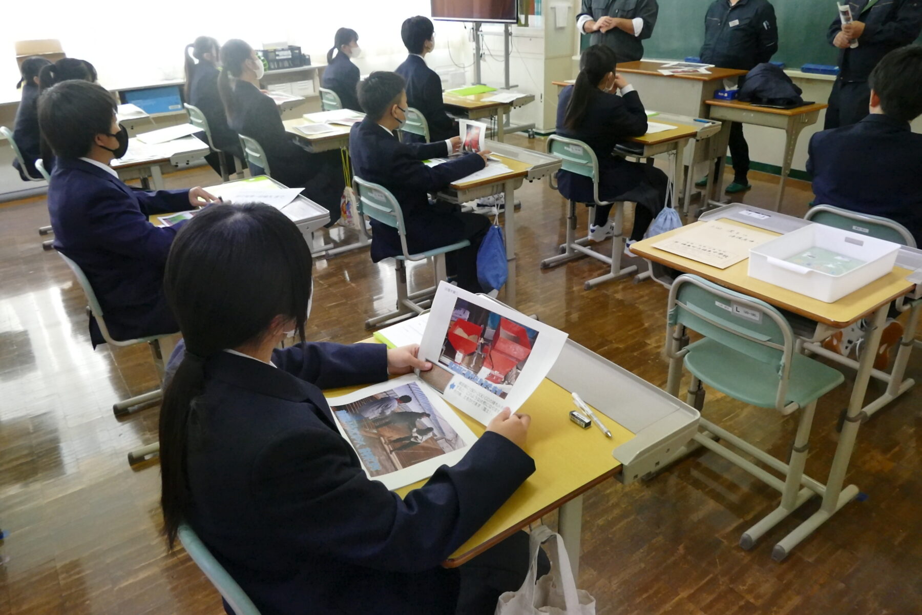 １年総合黒米講話 7枚目写真