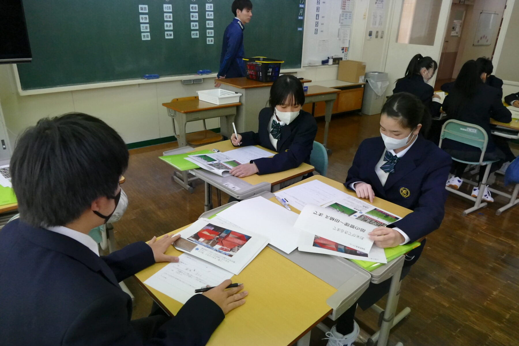 １年総合黒米講話 6枚目写真