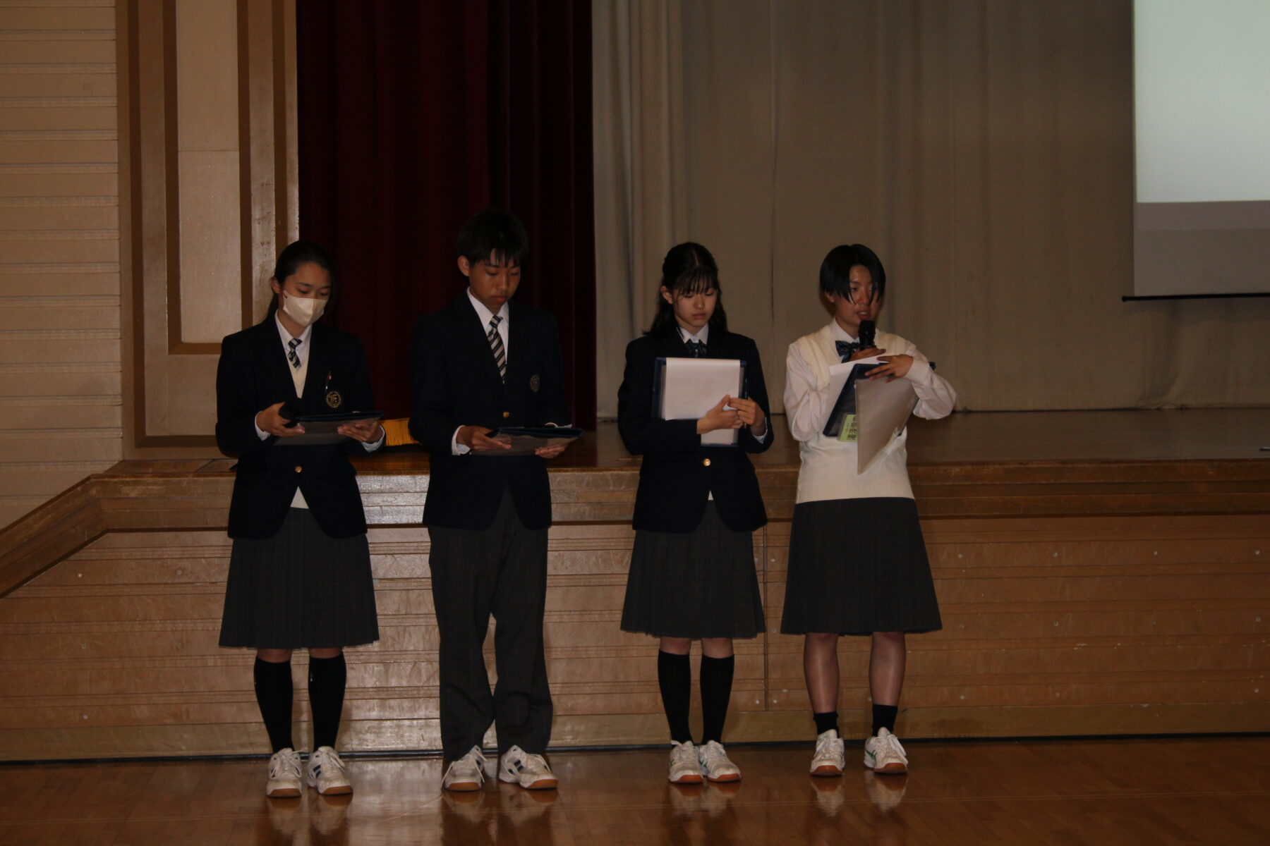5月12日いじめ撲滅集会 1枚目写真