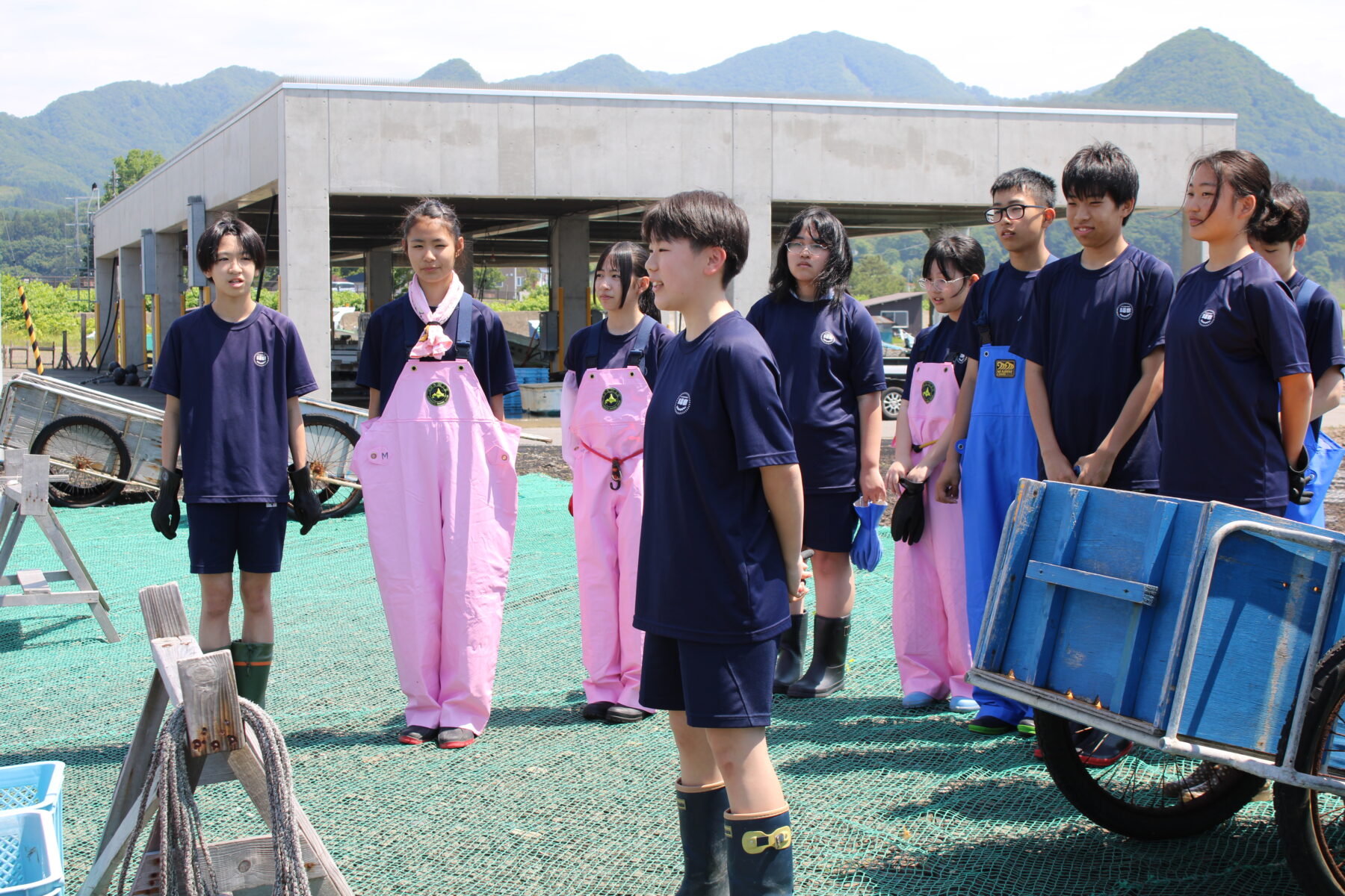 ６月１７日２年生総合漁業体験 10枚目写真