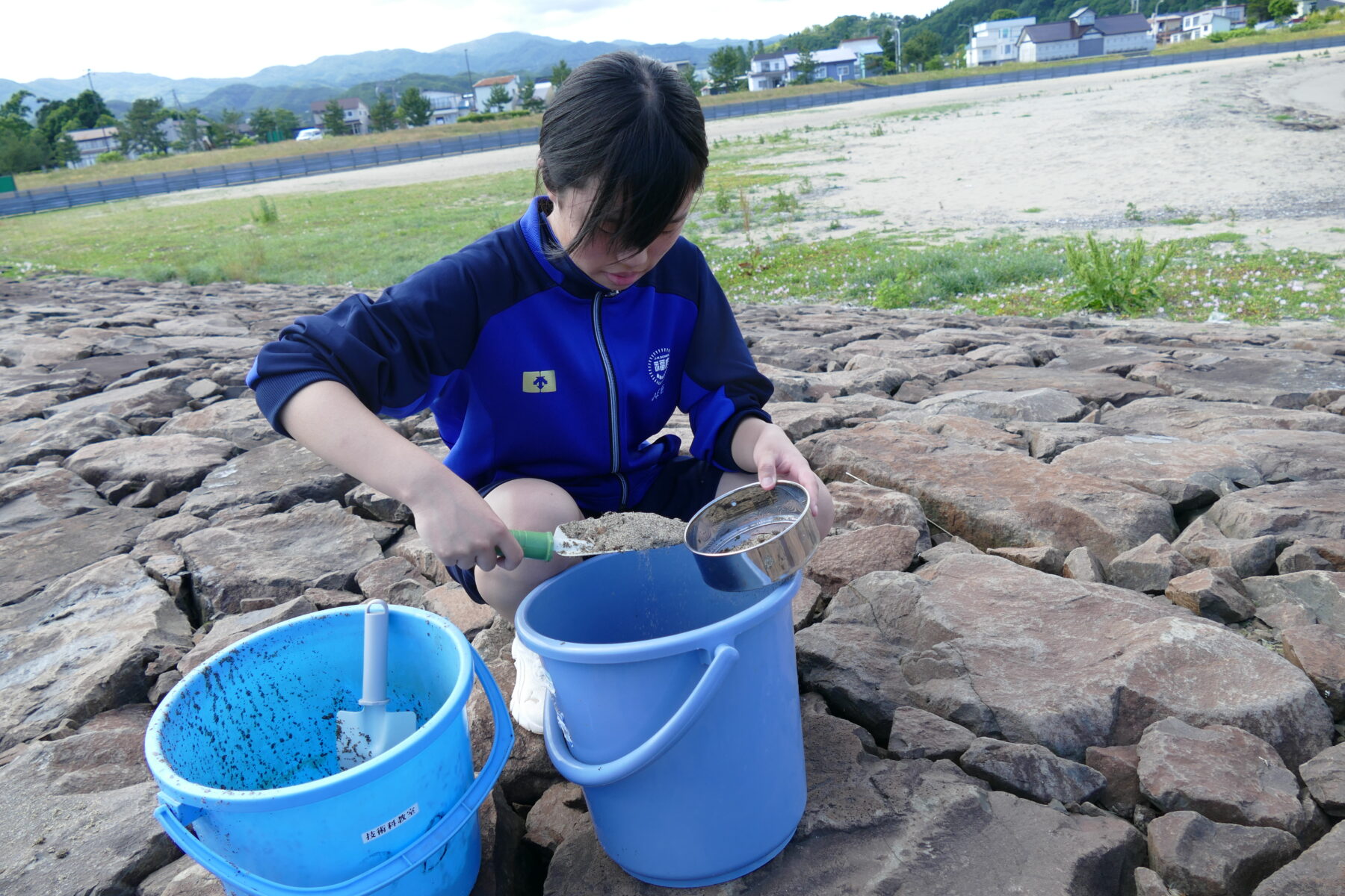 ６月３０日１年総合環境教育マイクロプラスチック 6枚目写真
