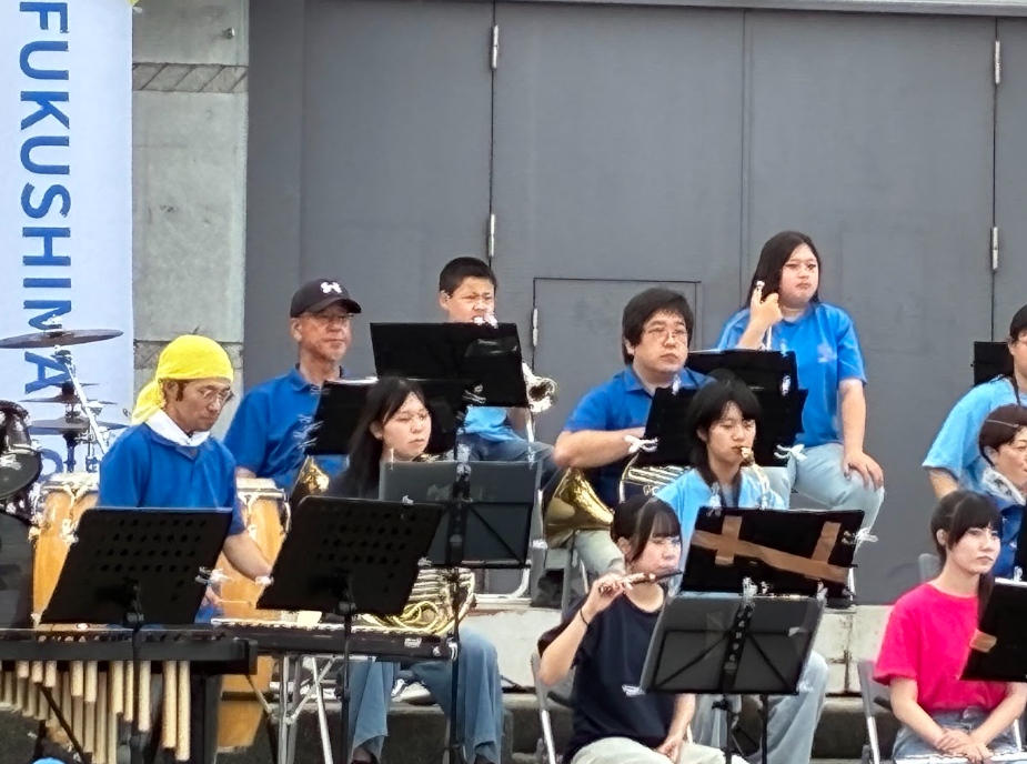 ８月１３日やるべ福島イカまつり（吹奏楽部オープニングアクト） 5枚目写真