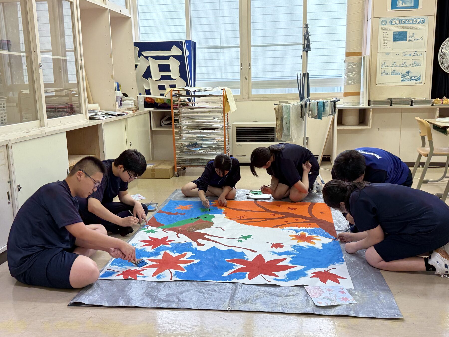 ９月３０日美術部作成階段アート 2枚目写真