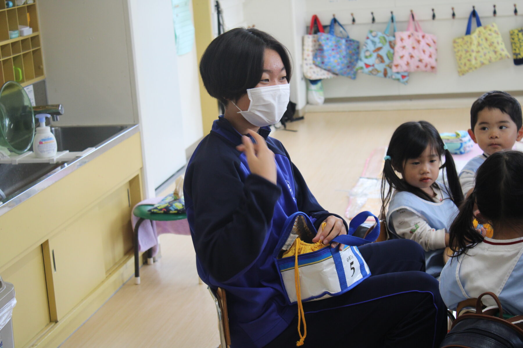 １０月１４日２年生職場体験 7枚目写真