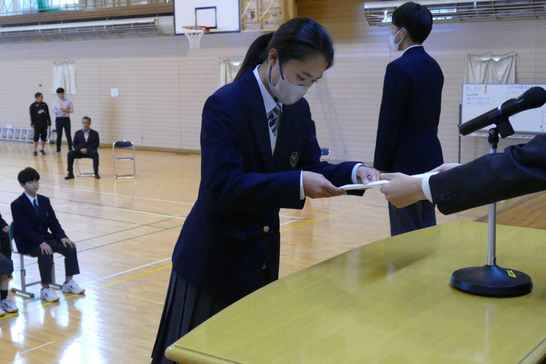 １０月２１日生徒会認証式 2枚目写真